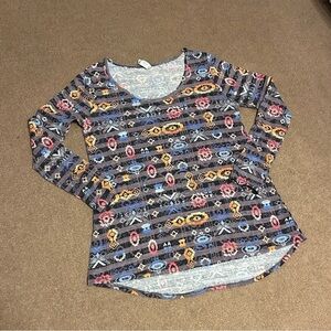 Aztec Print Women’s Lularoe Top Size Medium Long Sleeved Gray